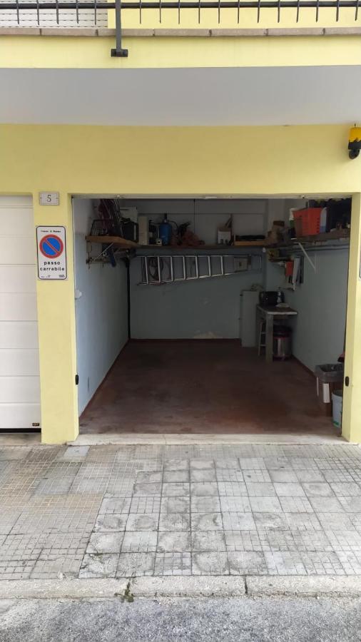 Appartamento Marcella A Due Passi Dal Mare Marcelli Luaran gambar