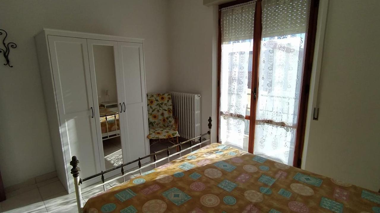 Appartamento Marcella A Due Passi Dal Mare Marcelli Luaran gambar